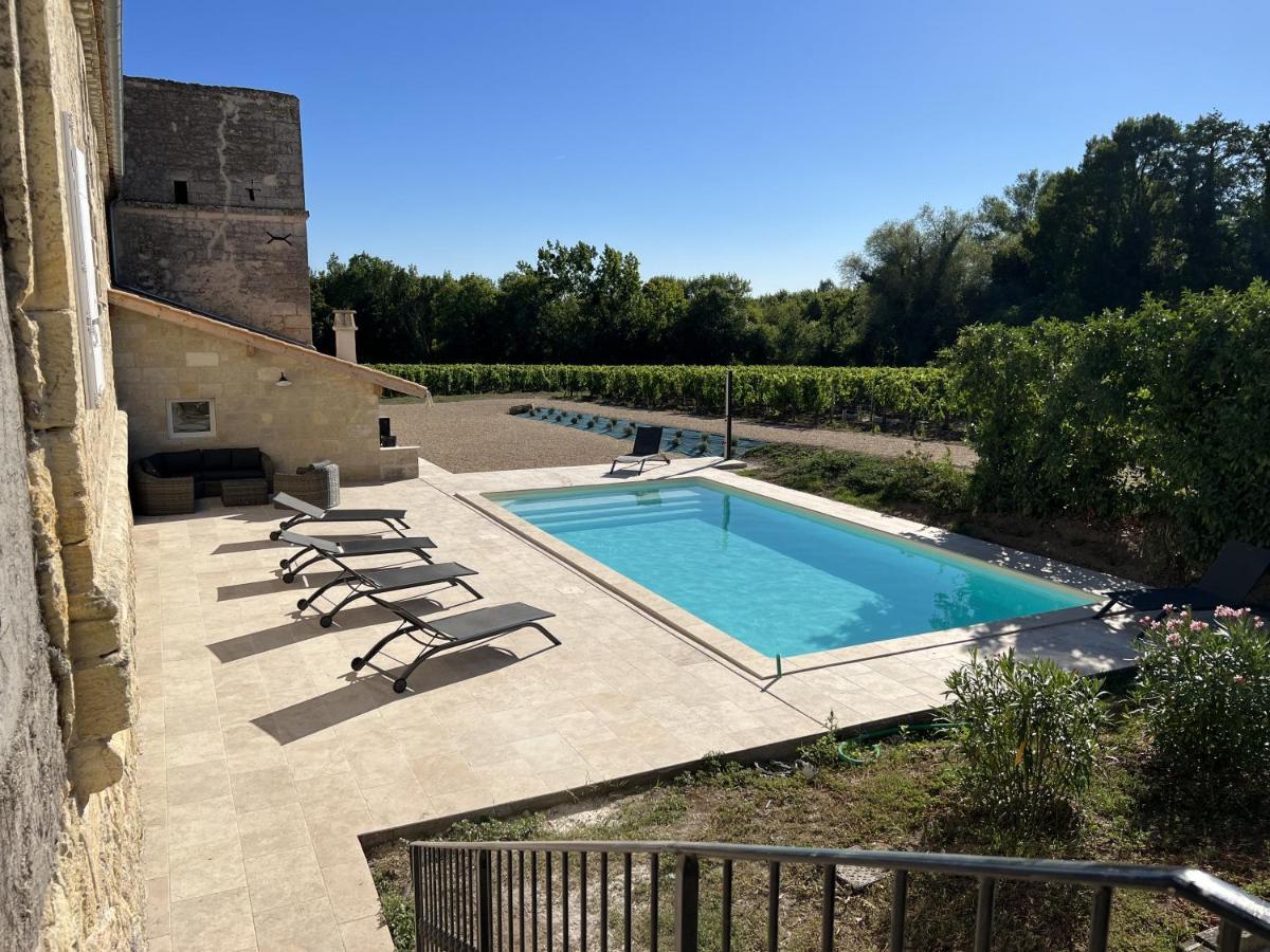 Gite Avec Piscine, Chateau De Lescours, St-Emilion Saint-Sulpice-de-Faleyrens Exteriér fotografie